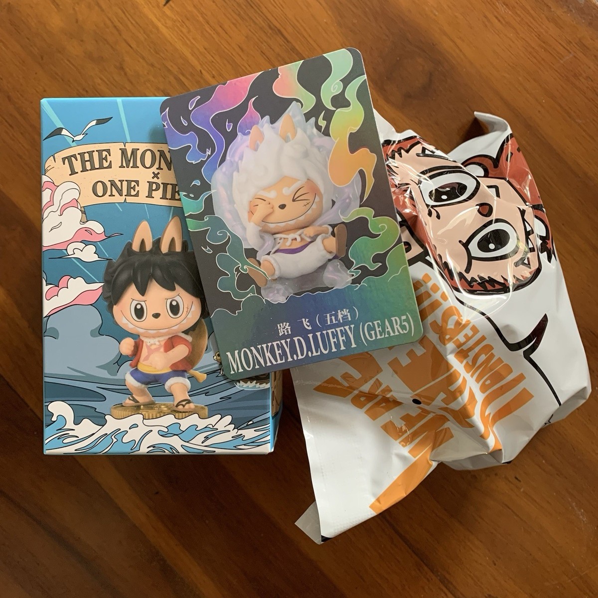 ラブブ ワンピース ニカ シークレット POPMART ラブブ ワンピース