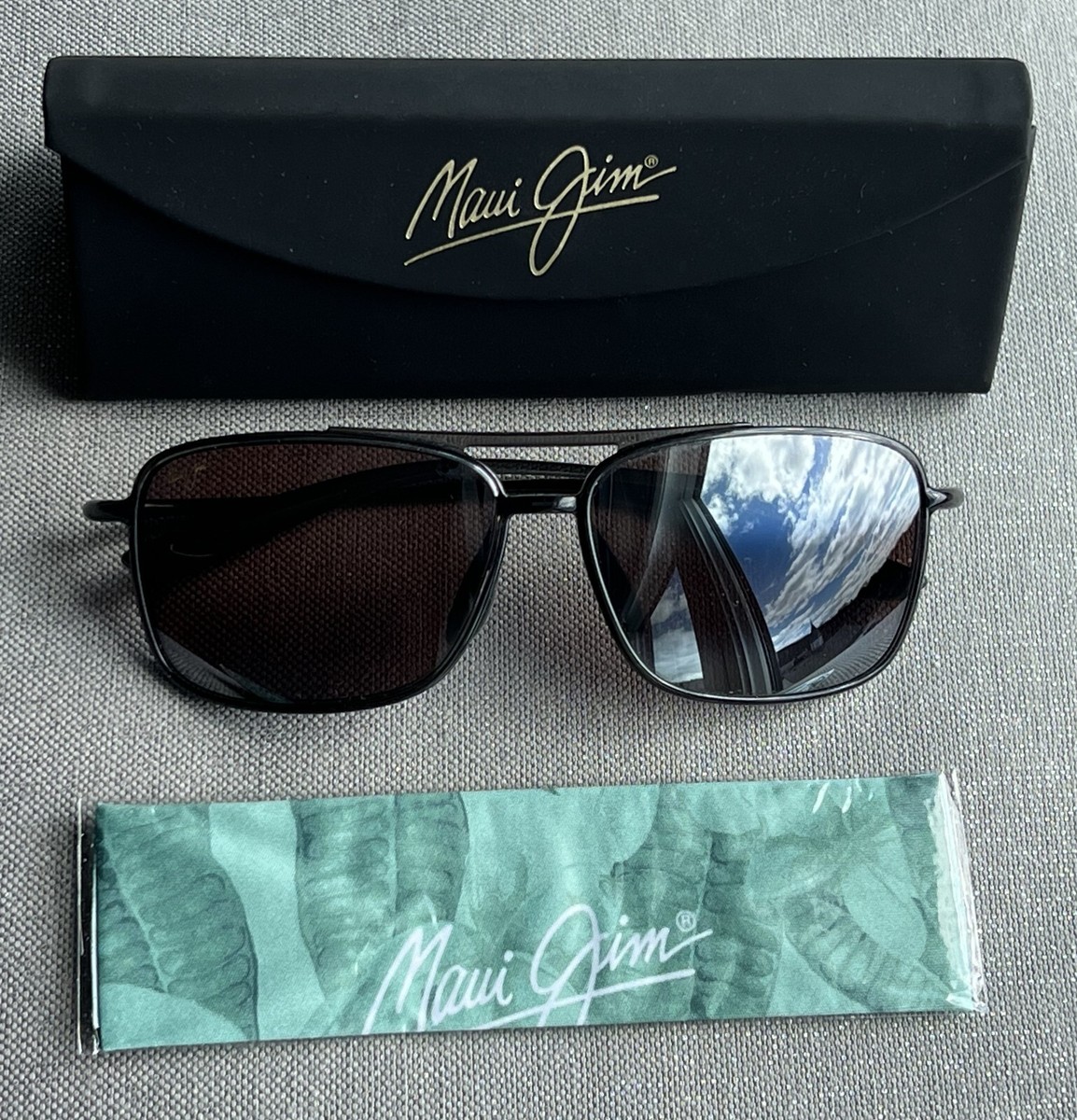 Maui Jim Kaupo Gap MJ 437 11 Translucent Grey Frame & HCL Bronze