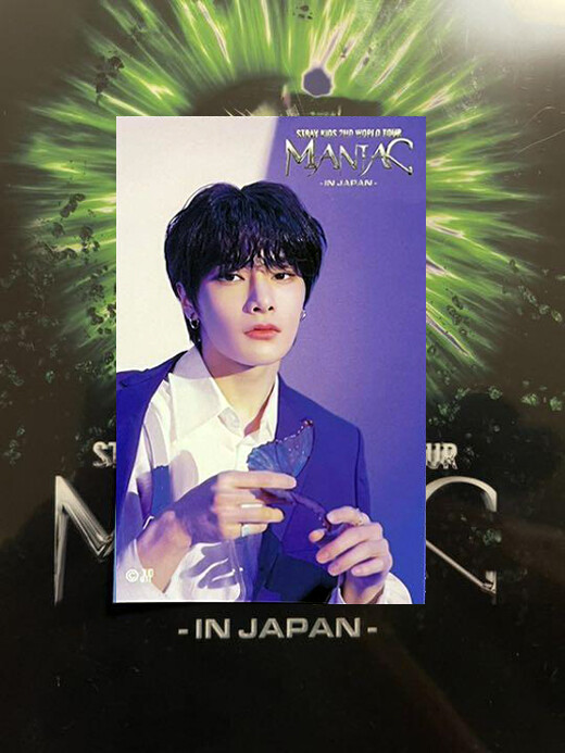 スキズ 直筆サイン入り ポスター Straykids signed (ワケあり)