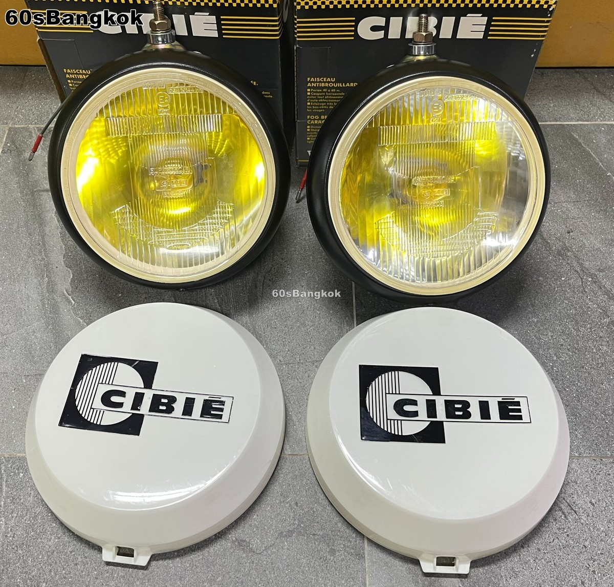 CIBIE SUPER OSCAR Black Fog lamp Driving lamp & Covers NOS A Pair