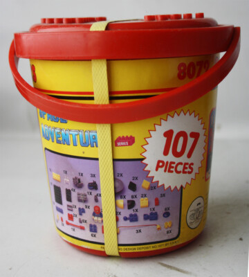 VINTAGE 1988 ATCO SPACE ADVENTURE 8072 BUILDING BRICKS 107 PCS