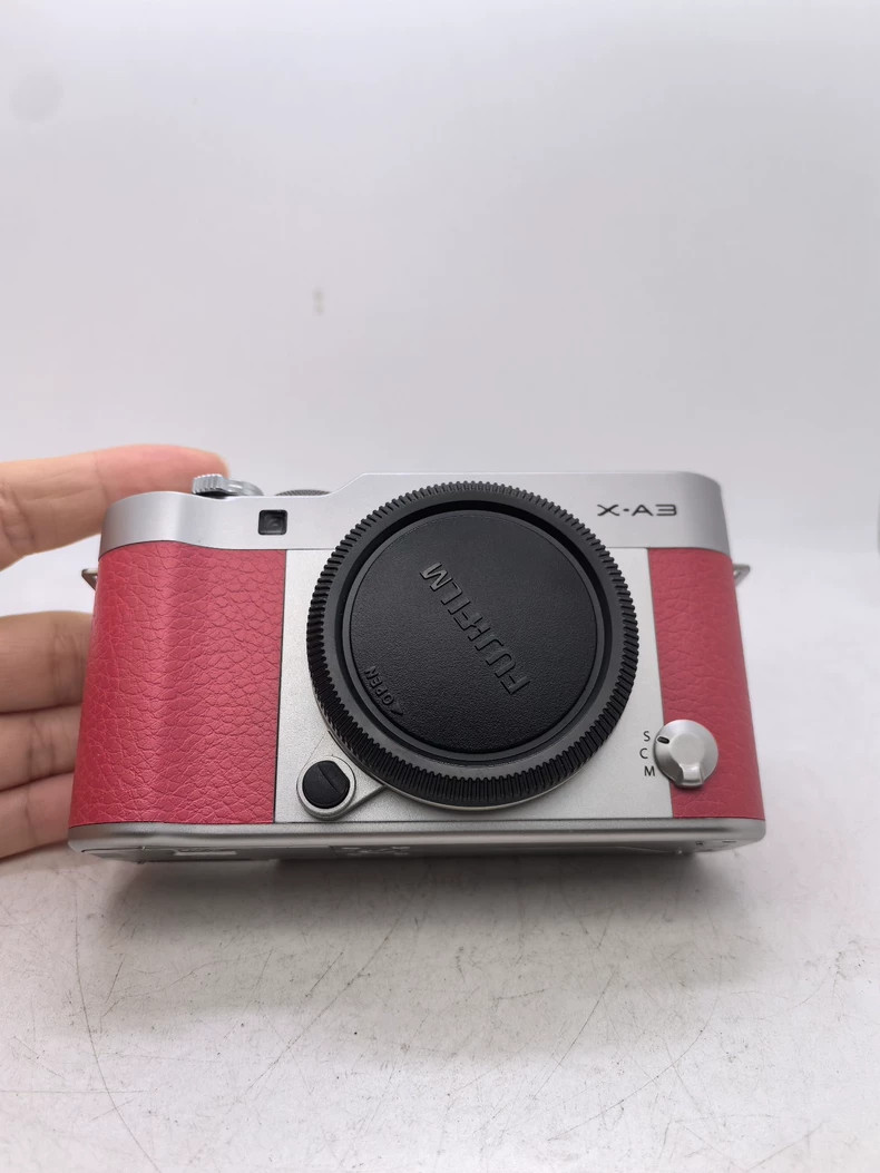 Fujifilm X-A3 24.2MP 180° Flip Screen Mirrorless Camera with 16-50