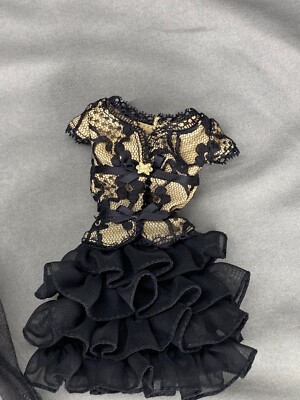 A Trace of Lace Doll Silkstone Barbie Blonde Platinum Label Japan