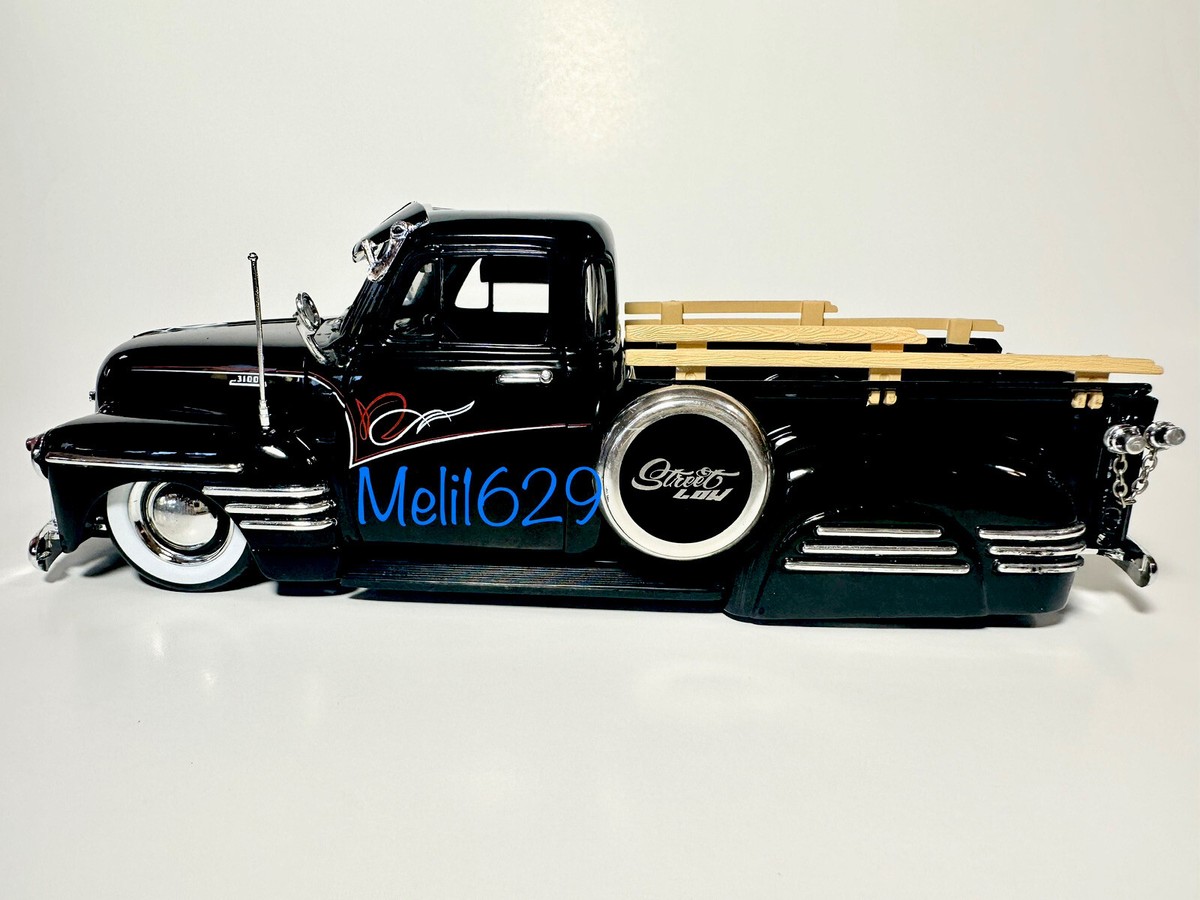 jadatoys 1951 シェビー ピックアップ ローライダー ミニカー s-l400.jpg