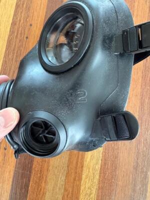 Avon FM12 APR Gas Mask with filter - Size 2 | eBay