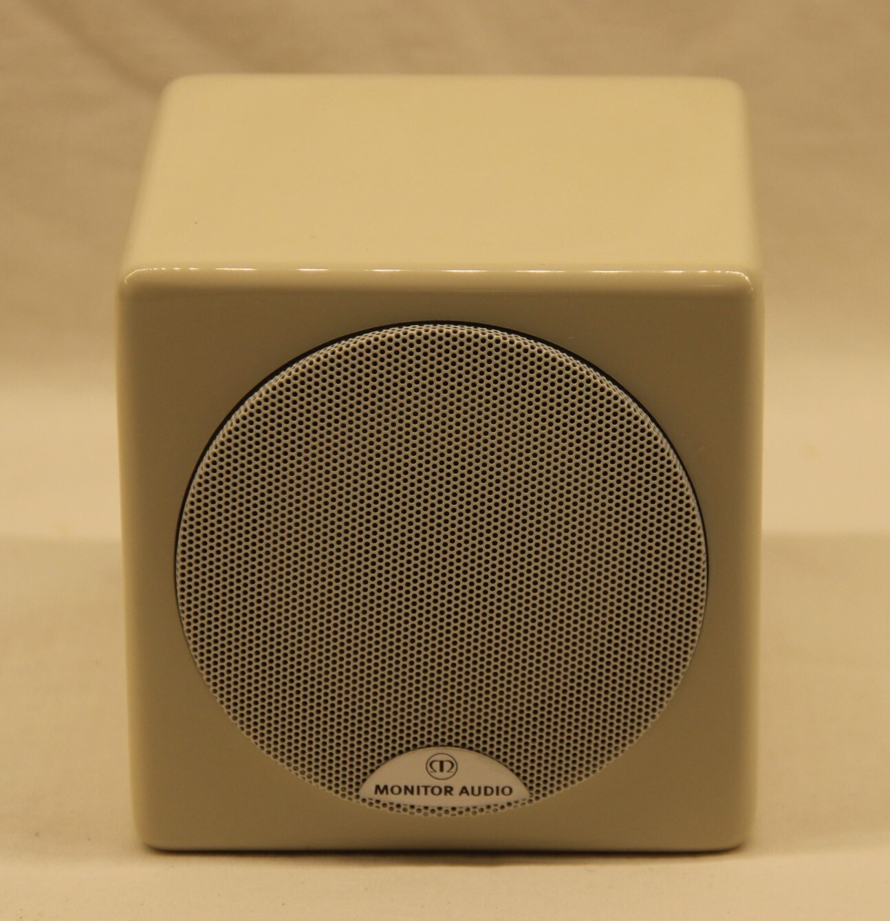 モニターオーディオ Radius 45 HDホワイト ペア(スタンド別売)