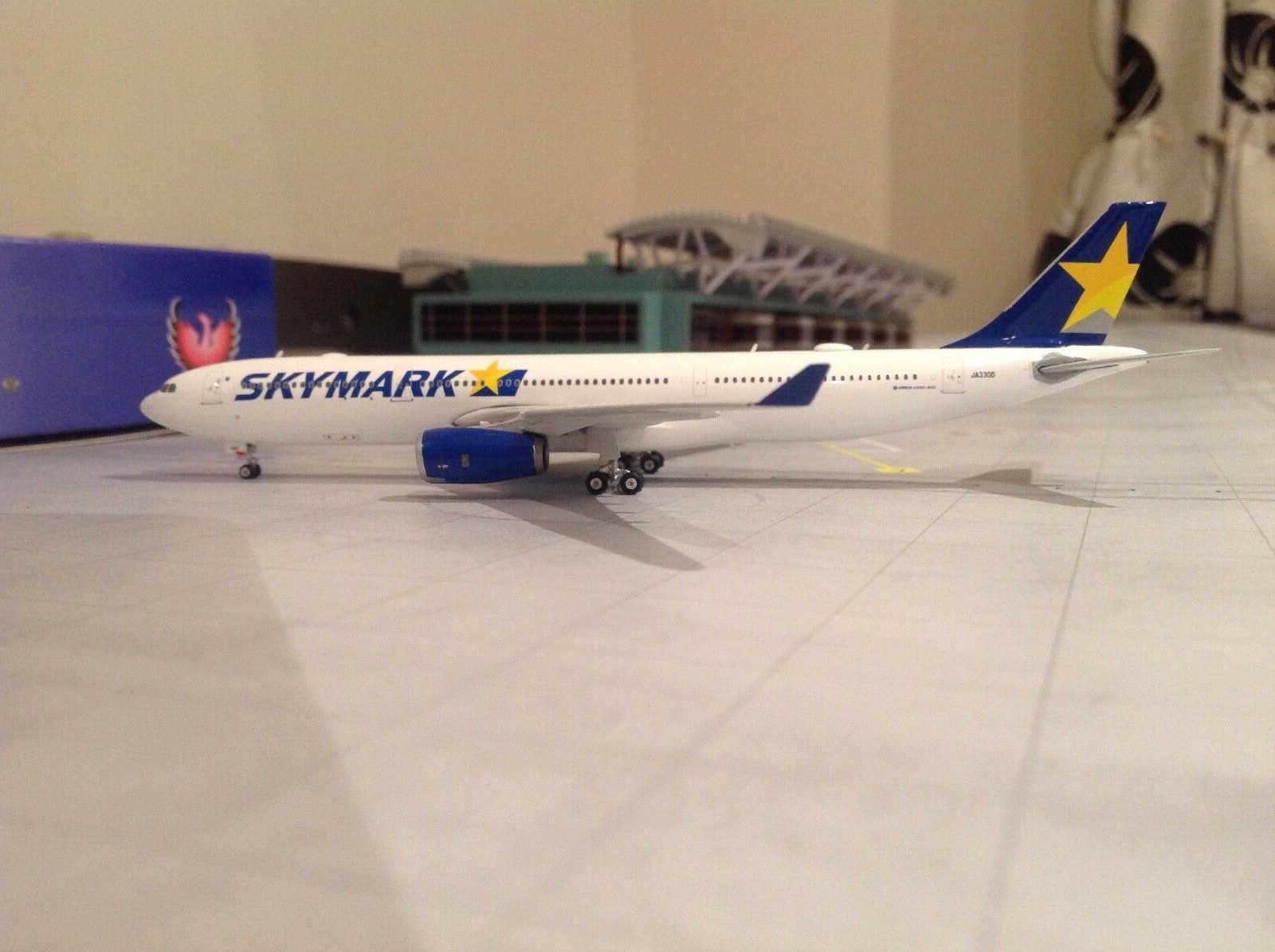 美品 レア】SKYMARK AIRBUS A330-300 飛行機模型 エアバス A330-300 1