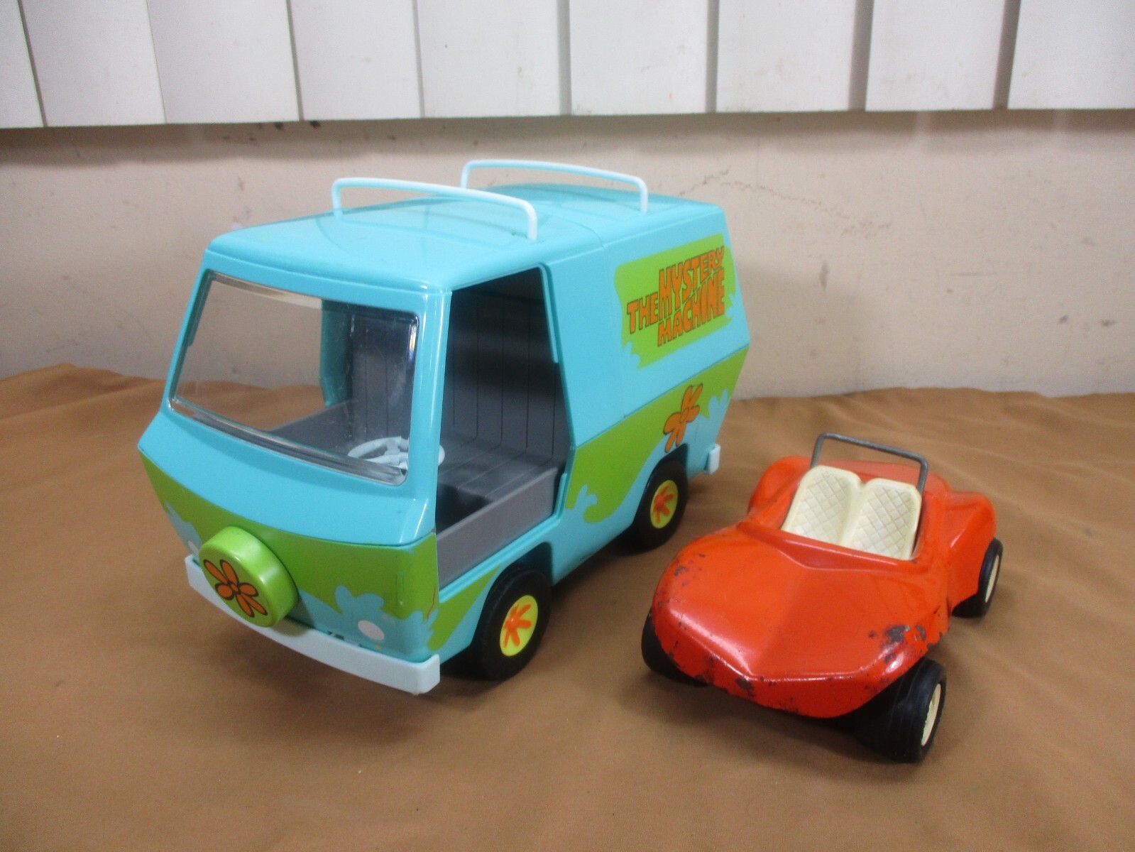 Vintage Scooby Doo Mystery Machine SOUNDS VIBRATION w/Tonka Buggy