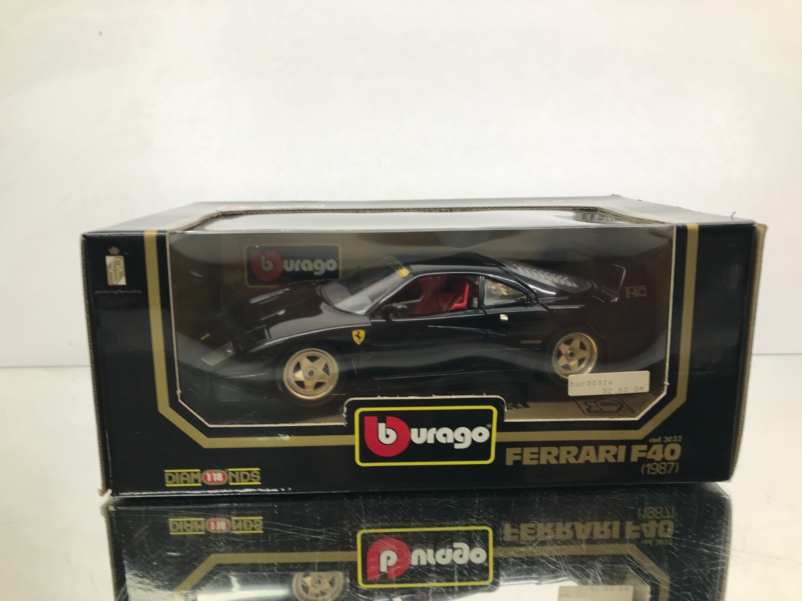 bburago フェラーリ F40 1/18 ゴールドコレクション bburago