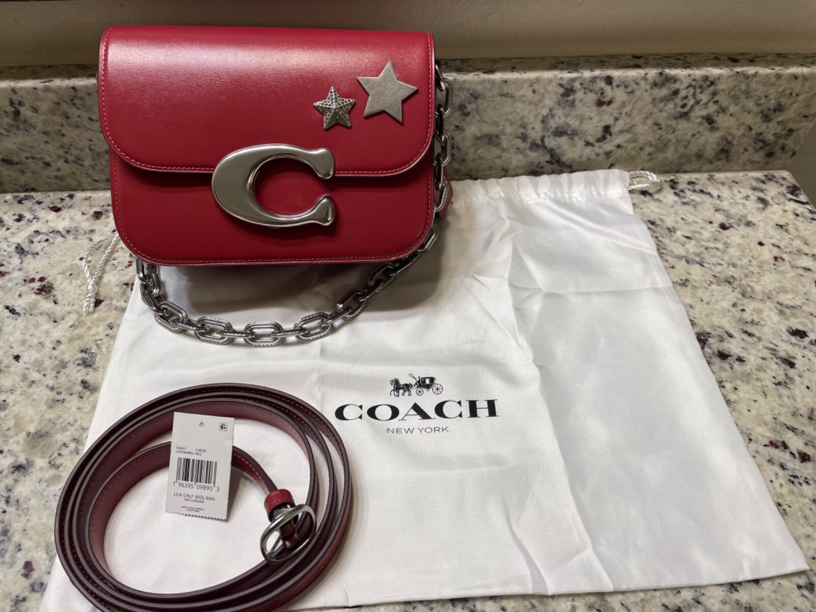 $_32.JPG?set_id=880000500F