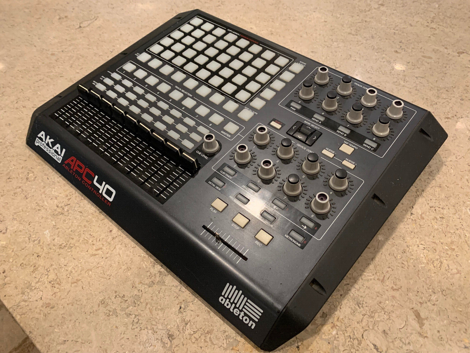 $_32.JPG?set_id=880000500F