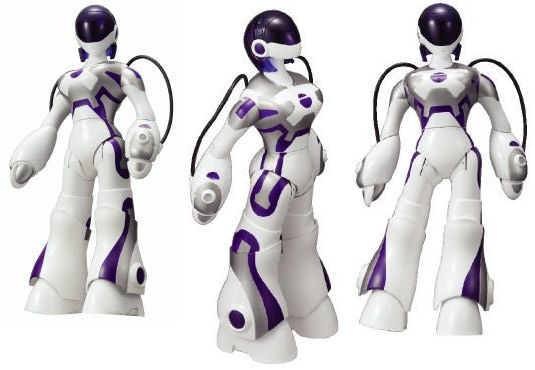 女性型ロボット「エマ（E.M.A）」が情熱的にキスしてくれる様子の