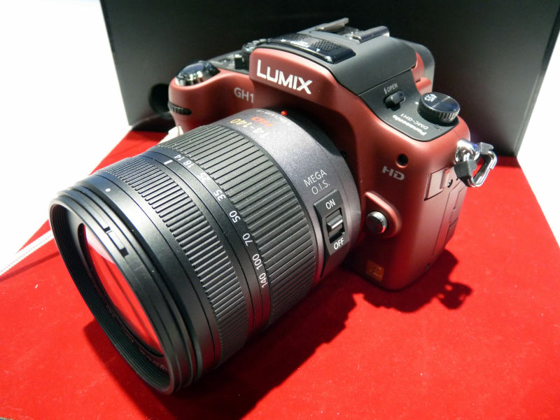 HD動画撮影が可能なデジタル一眼カメラ「DMC-GH1」速攻フォト