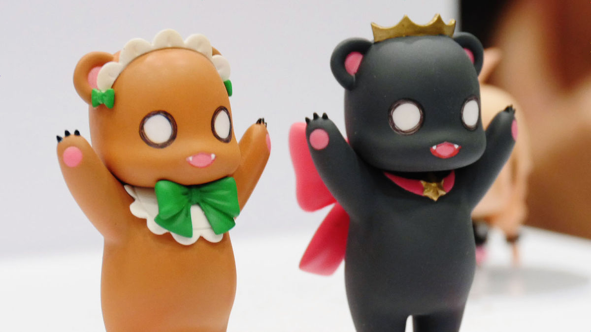 今にも「ガウガウ」言い出しそうなユリ熊嵐の「るる」と「銀子