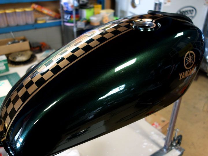 sr400 純正タンク 黒 2型 オリジナルペイント sr400 純正タンク 黒 2型