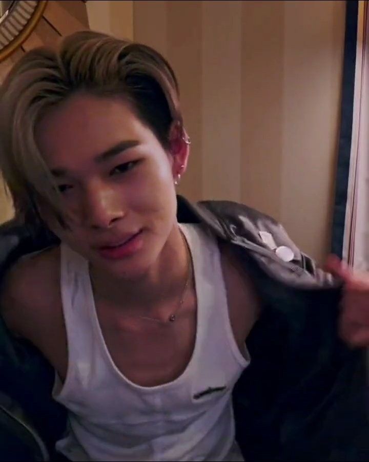 thug club タンクトップ ENHYPENニキ着用 Thug Club タンクトップ