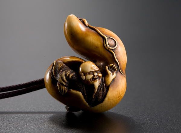 極上 置物 根付 彫刻 置物 細密細工 骨董 アンティーク 【公式通販】