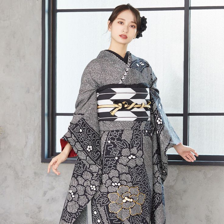 振袖 黒 絞り 熨斗に牡丹