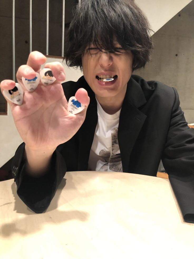 Alexandros] 川上洋平 白井眞輝 本人使用ピック Alexandros] 川上洋平