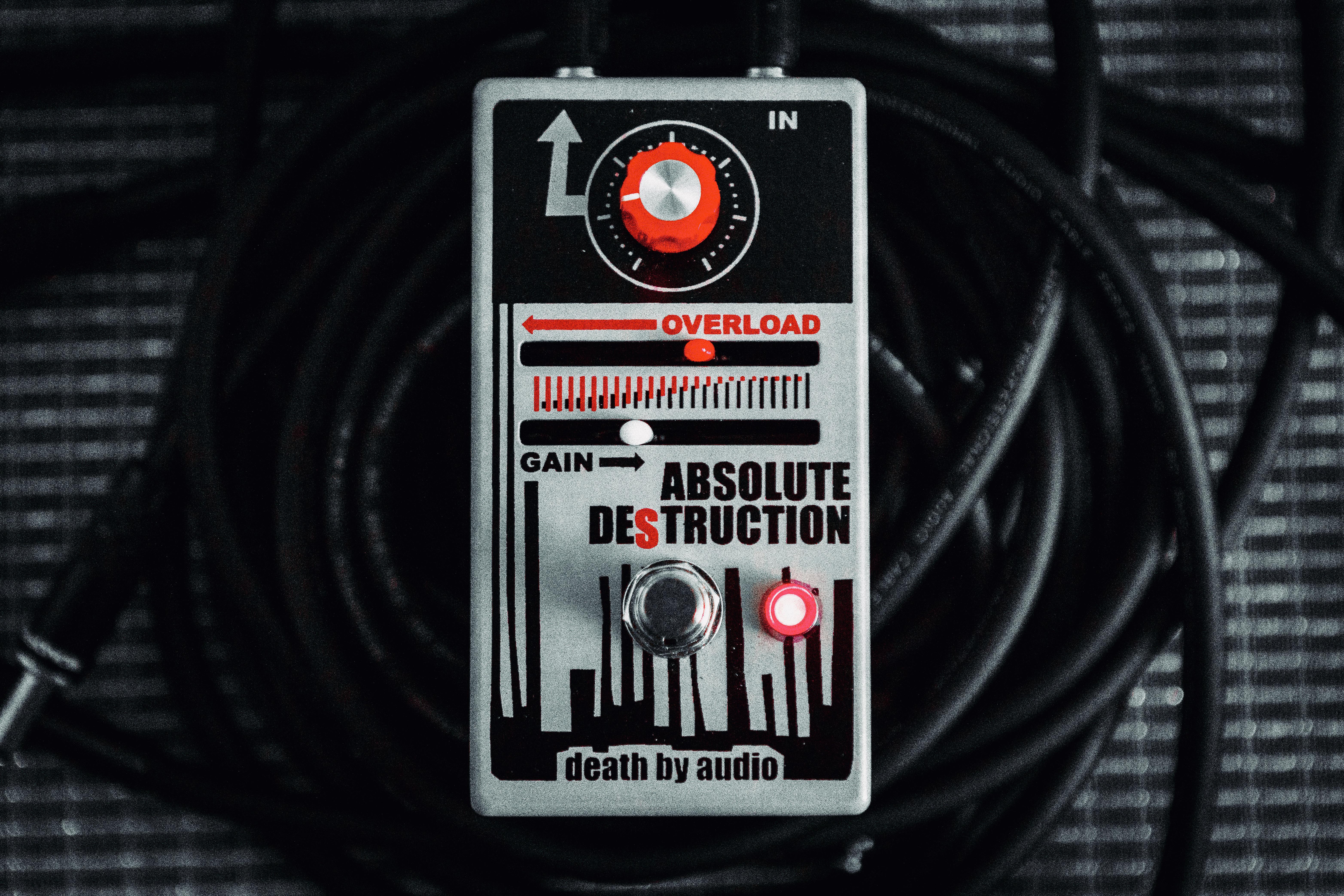 NPD - DEATH BY AUDIO - ABSOLUTE DESTRUCTION : r/guitarpedals