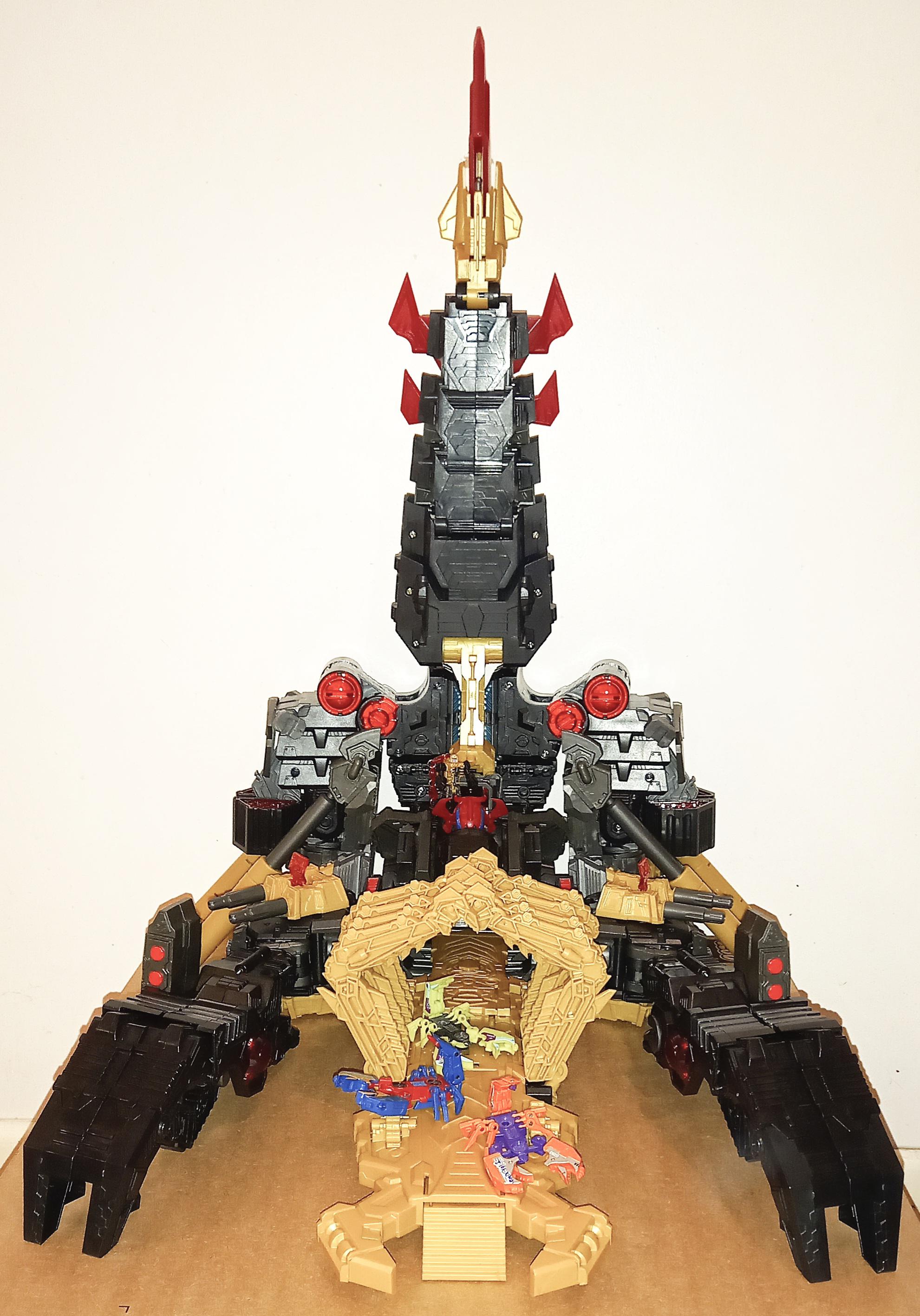 Maketoys Citybot Series Devil Stinger (Black Zarak) Fallen Temple