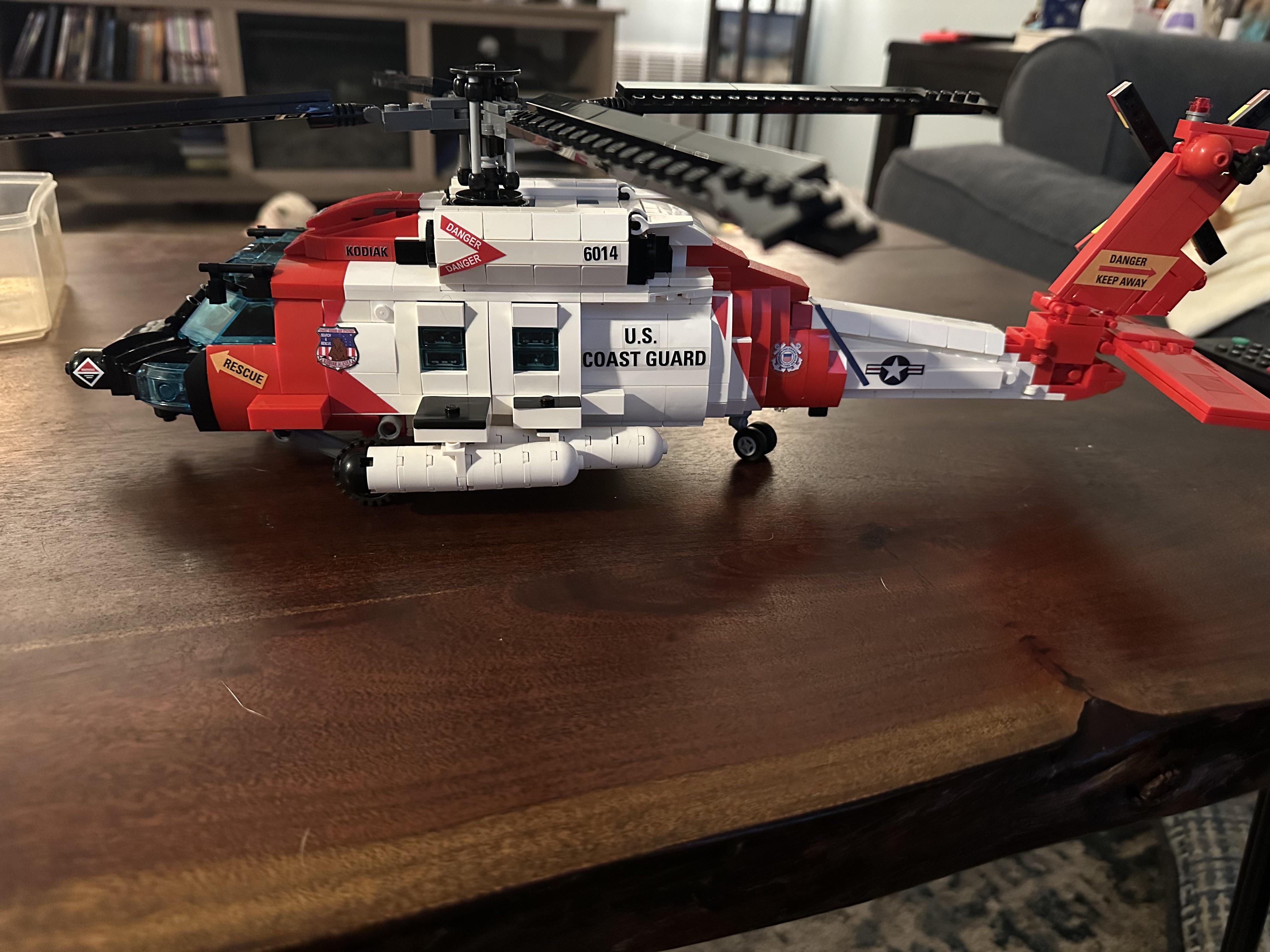 俺の歴代お気に入りのヘリコプターの一つ、Brickmaniaは最高だよ！ : r