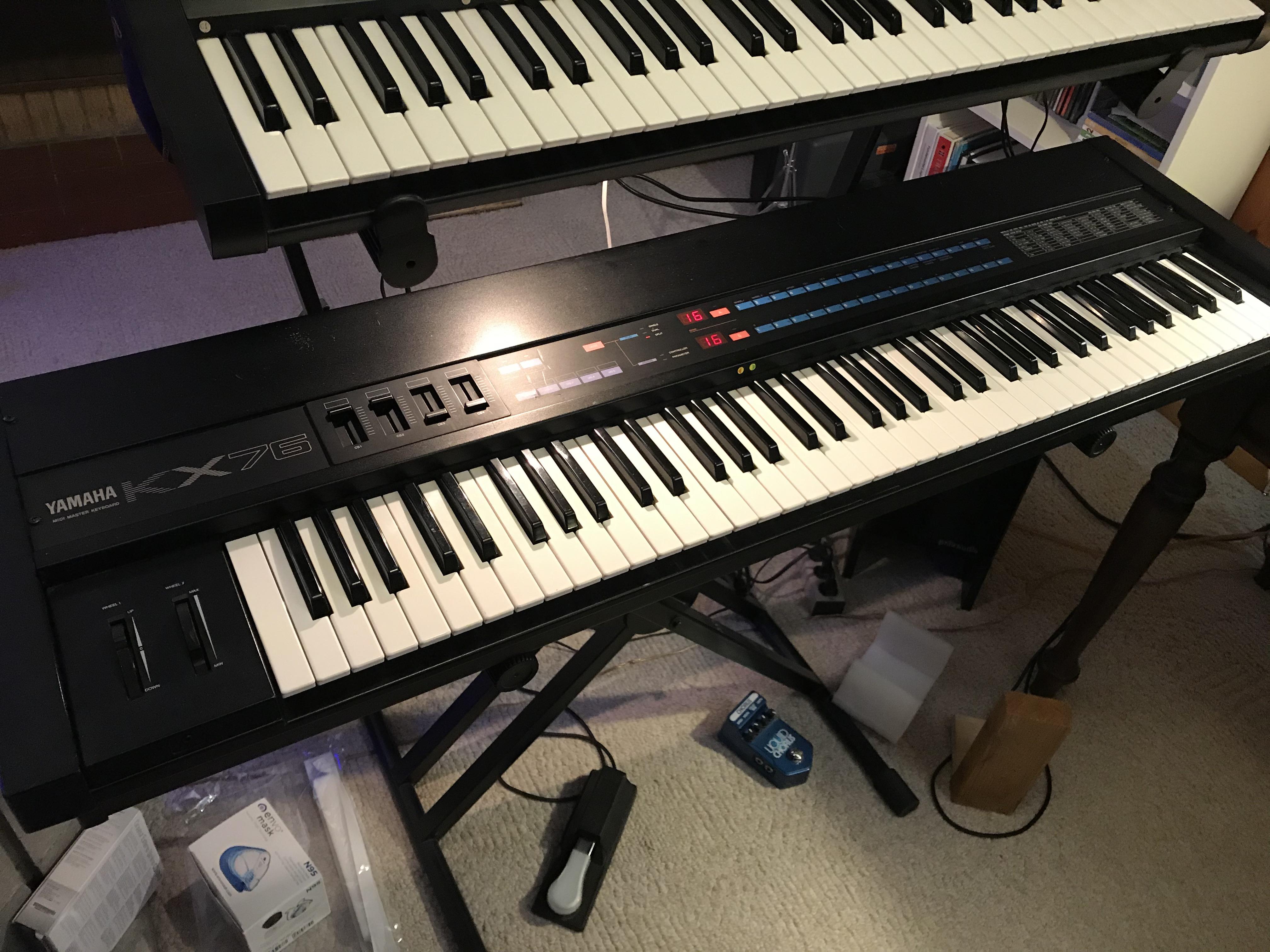 ヴィンテージのヤマハKX76を手に入れたんだ。最初はちょっとどうかなっ