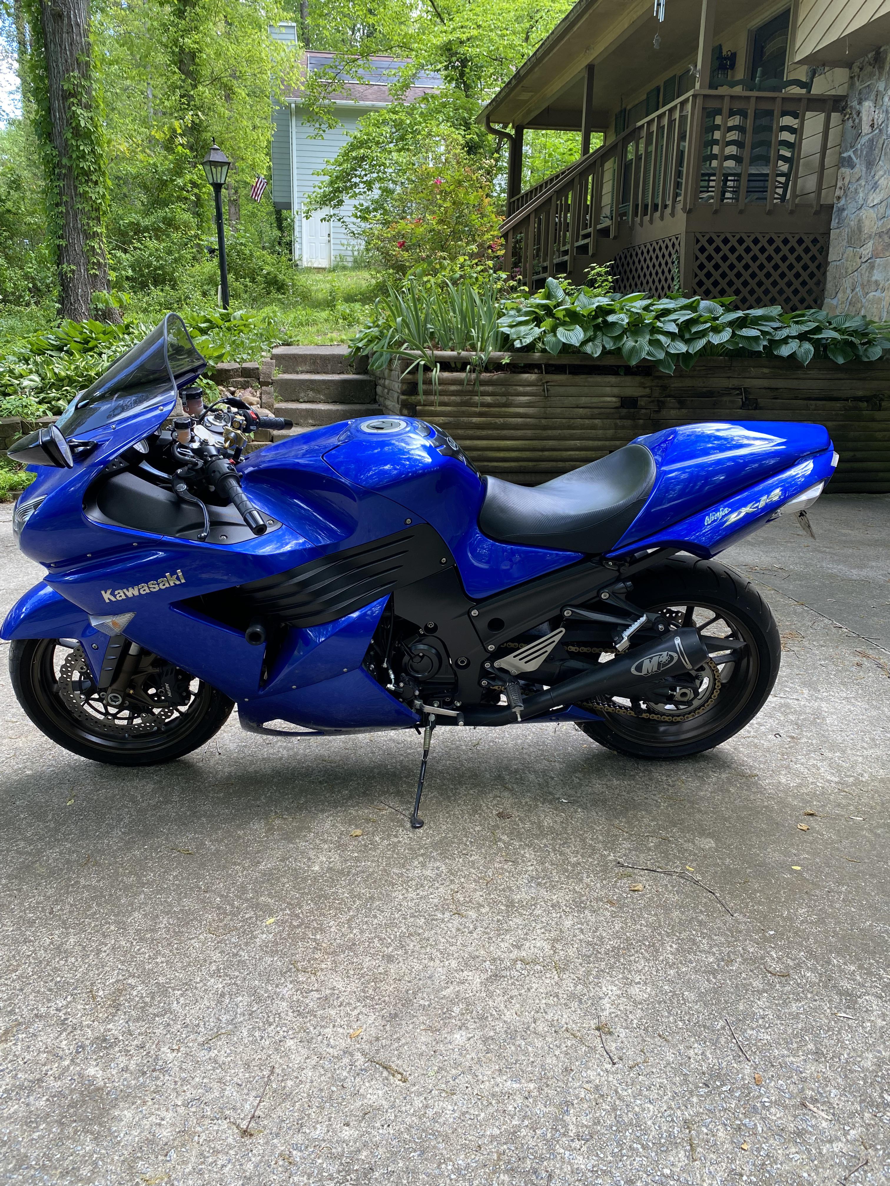06 ZX14 Candy Thunder Blue : r/motorcycles