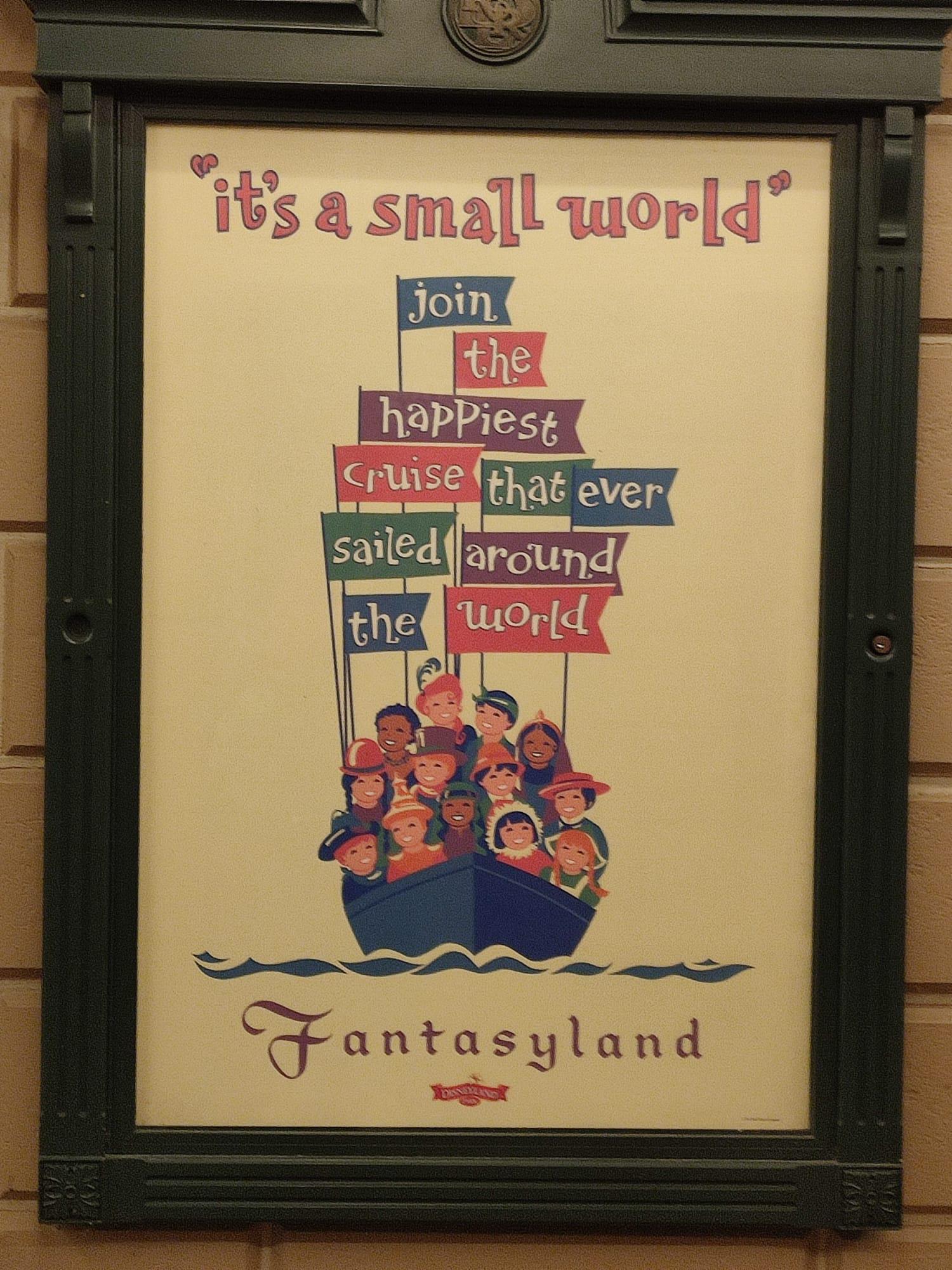 ポスター「イッツ・ア・スモールワールド」のプリント : r/disneylandparis