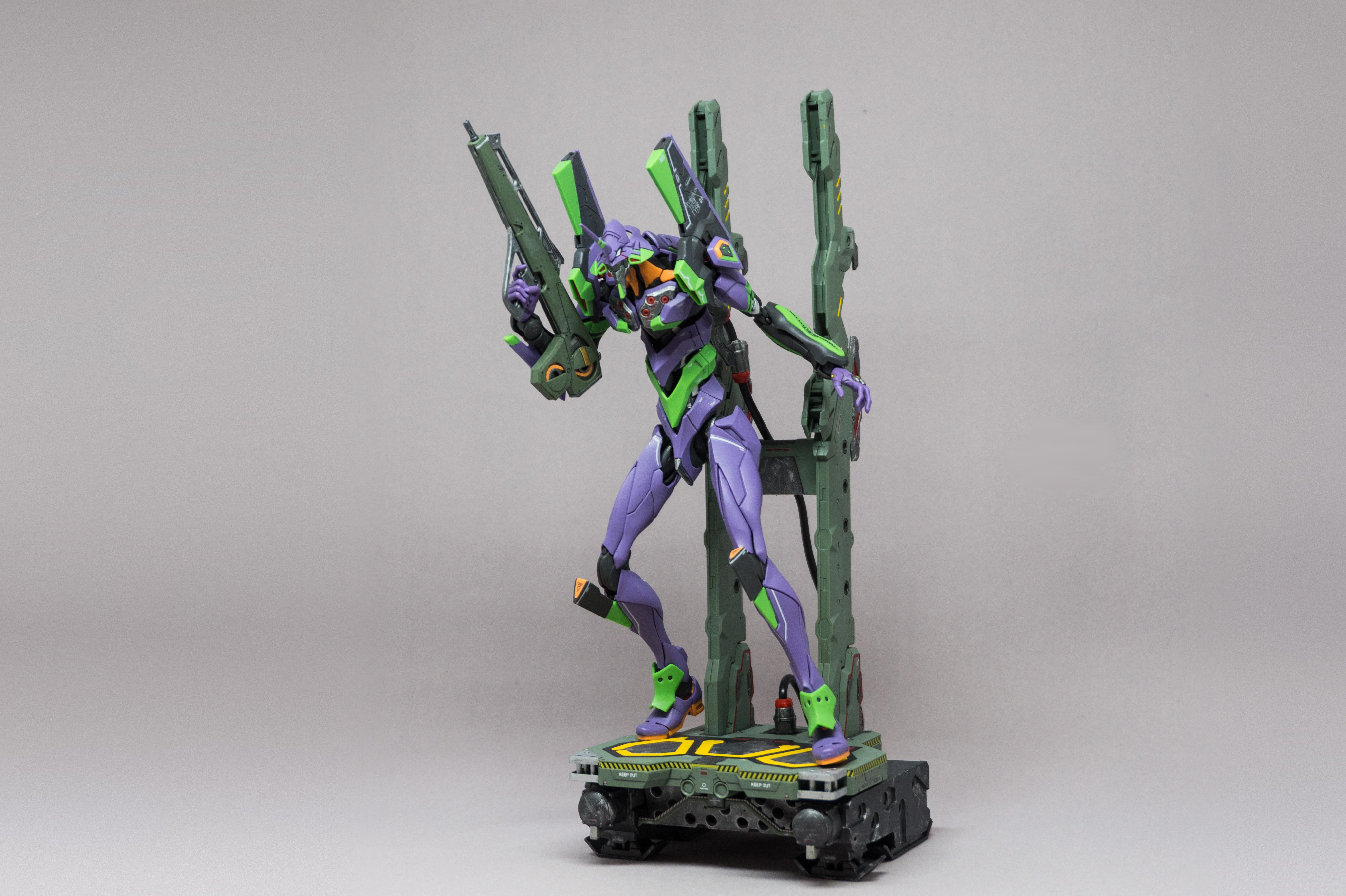 RG Evangelion Unit-01 with DX Transport Platform. My fiancé's