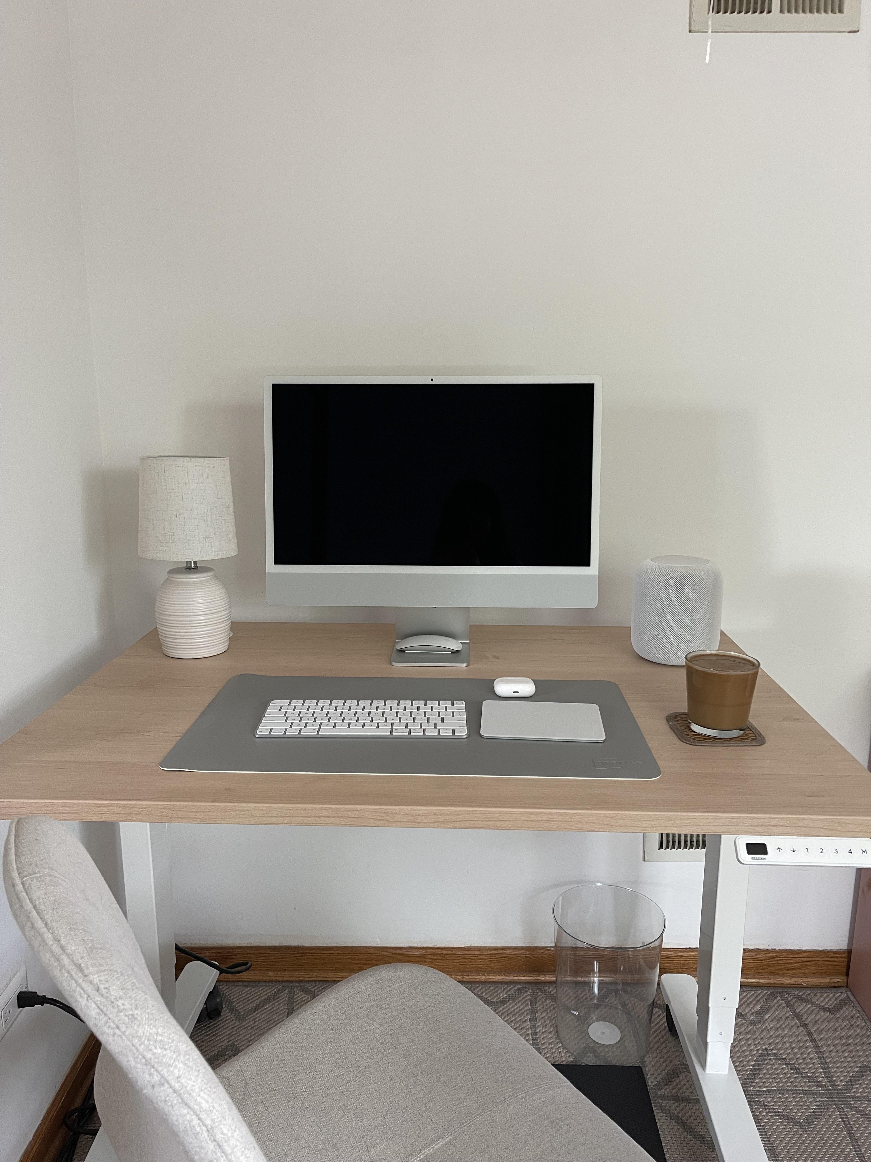 Apple iMac (M1) シルバー Apple iMac M1 review: A computer for everyone