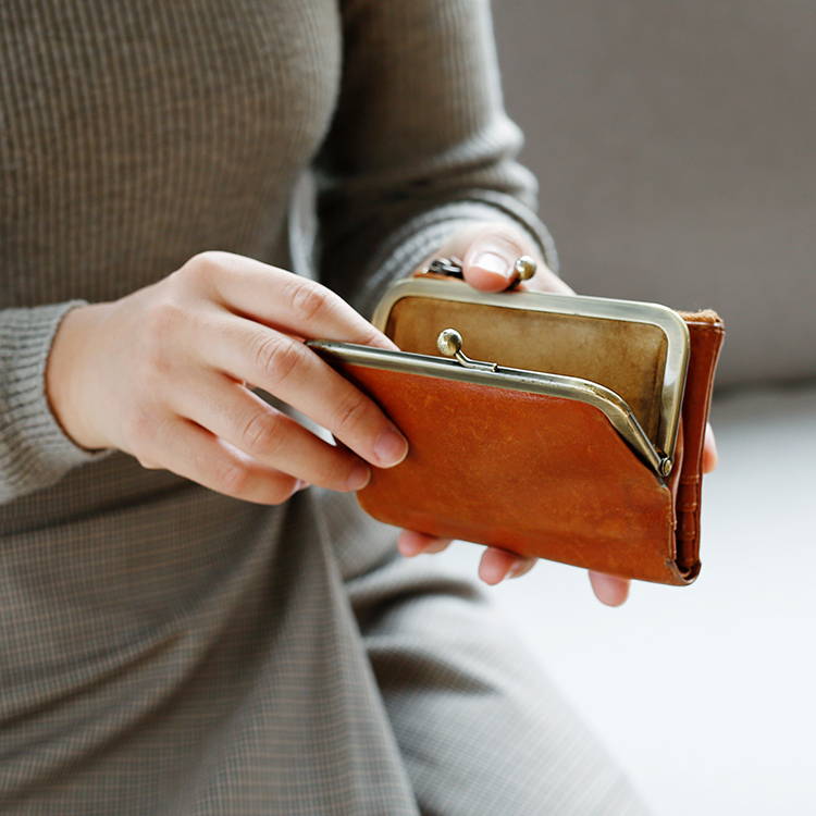 TSUCHIYA KABAN ミディアムブラウン オイルヌメがま口ポケット財布