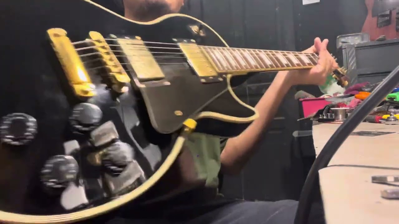 Photogenic Les Paul Custom Japan - YouTube