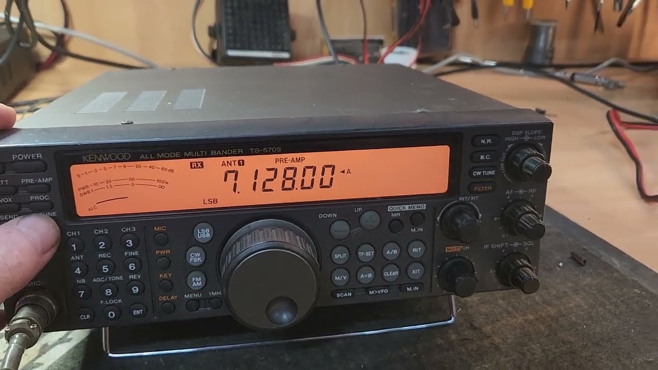 Kenwood TS570S HF Transceiver HF 6 metres 100w output on all bands