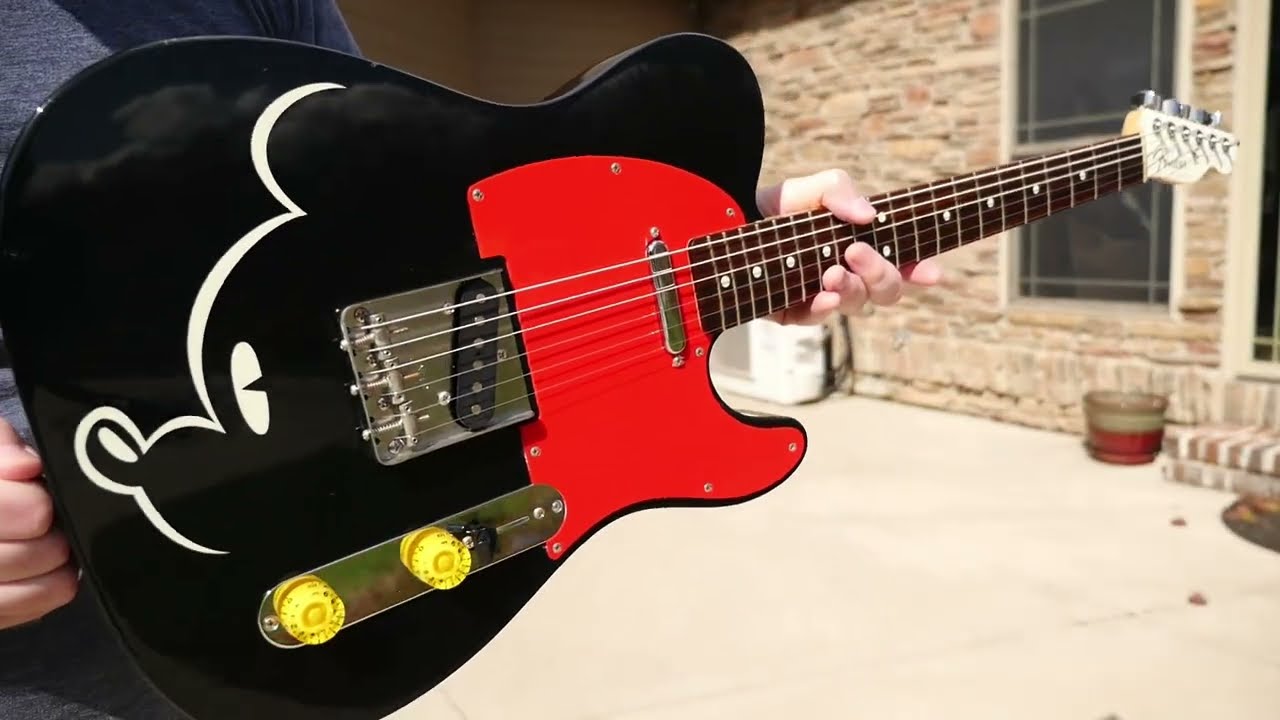 FenderJapan限定ディズニー ミッキーマウスギター