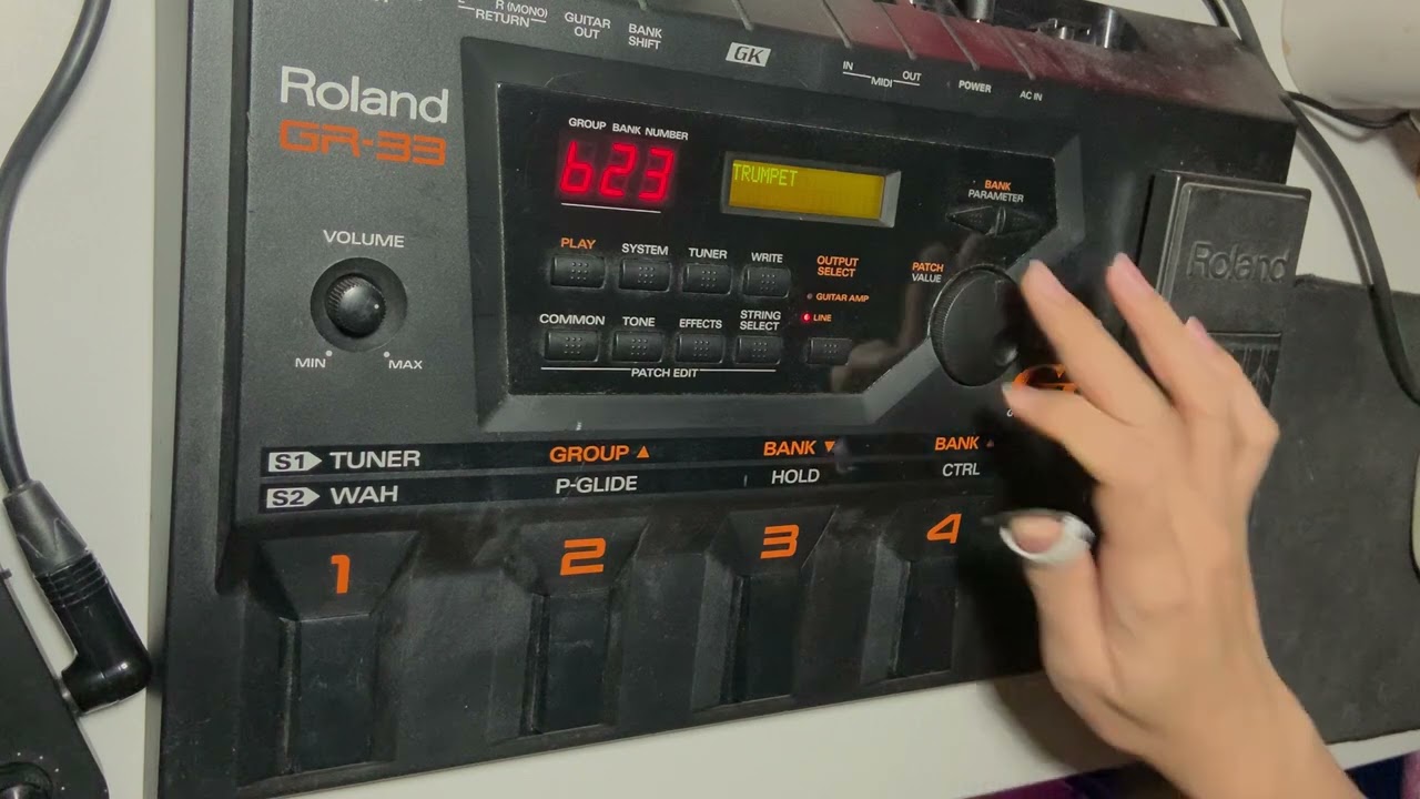 Roland GR-33 : Testing - YouTube