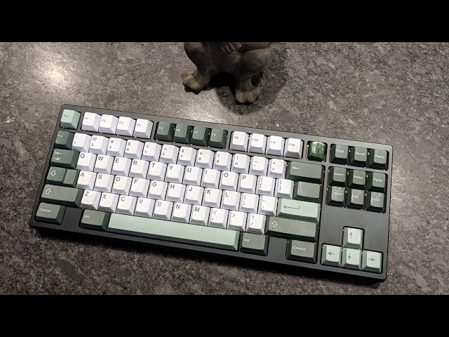Geonworks Frog TKL | Aluminum Plate, OPBlacks, GMK Botanical - YouTube