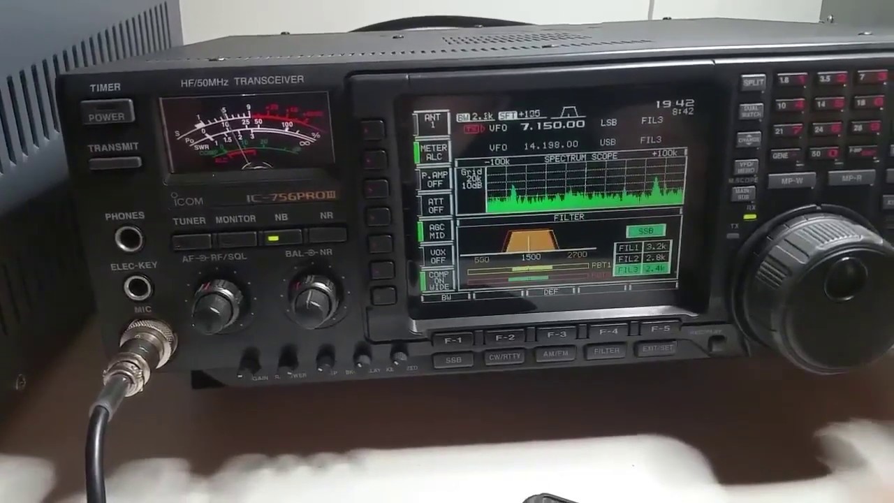 Icom IC 756PRO3 Transmit and Receive - YouTube