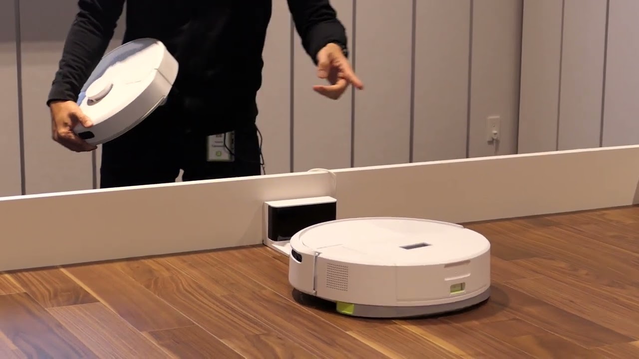 Roomba 205 DustCompactor Combo ロボット - YouTube