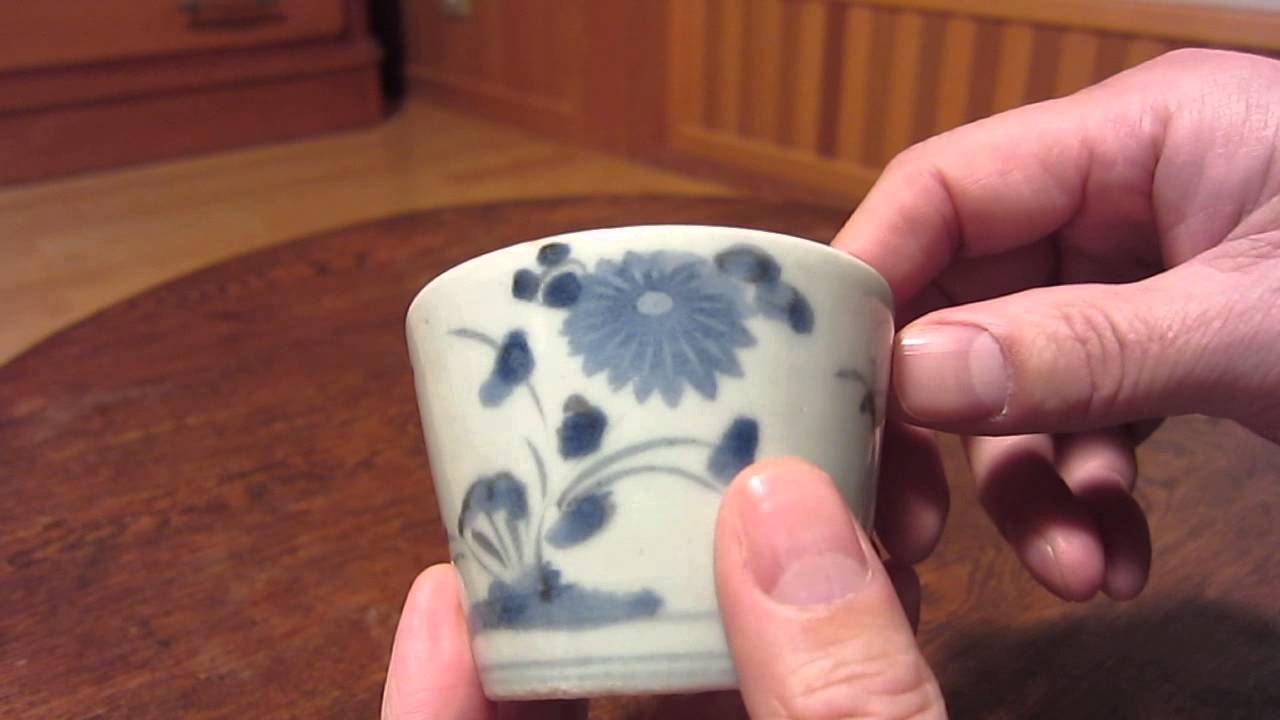 骨董初心者の知識―古伊万里菊印判染付 蕎麦猪口・こんにゃく印判 - YouTube