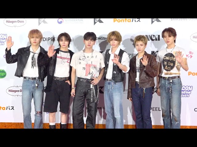 KCON】BOYNEXTDOOR、美しさ全開のロックテイスト衣装でレカペ登場