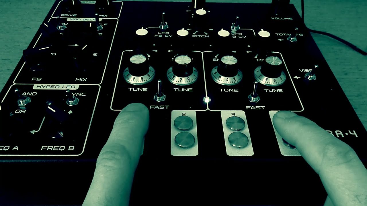 鍵盤楽器 L-1 Quad VC Resonant Equalizer L-1 Quad VC EQ