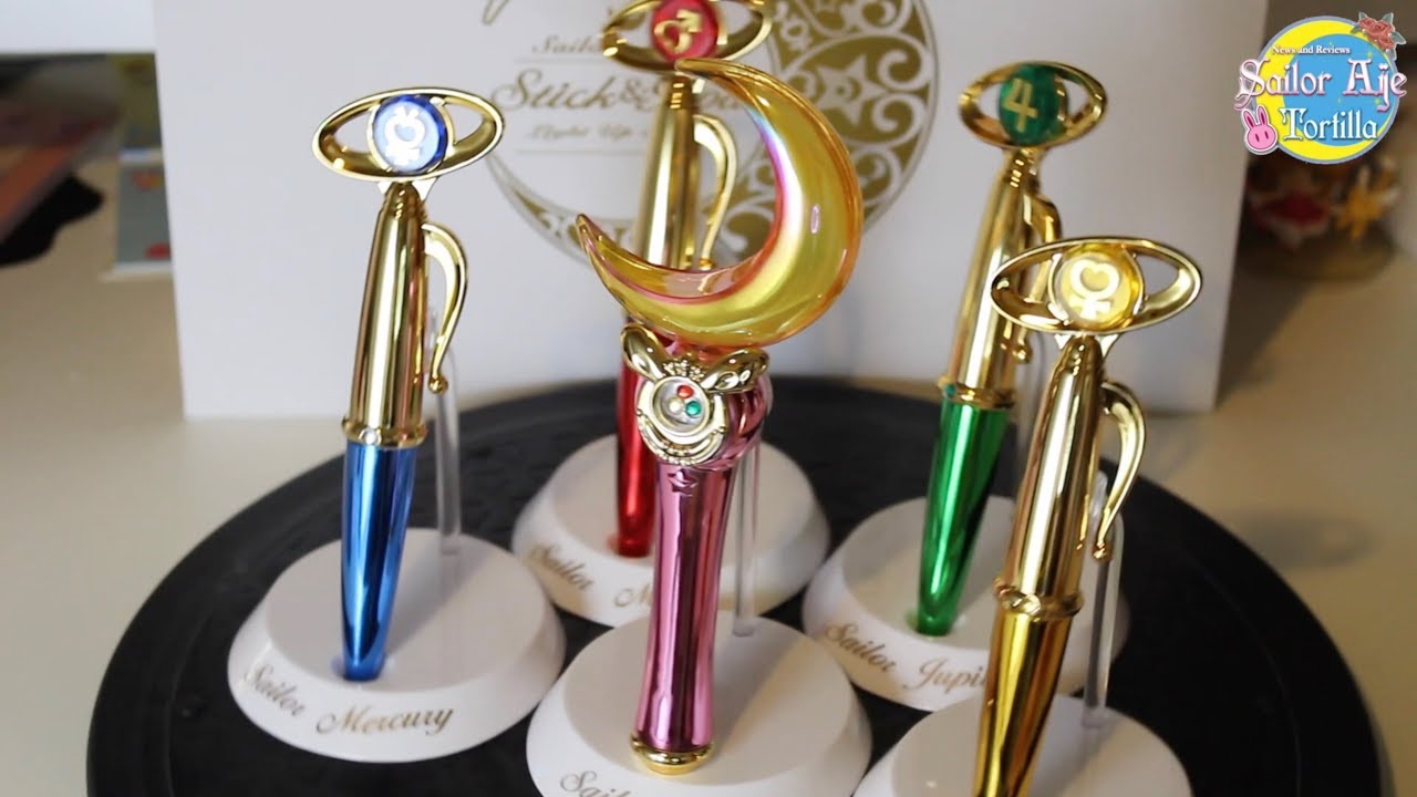 Sailor Moon Fan Club Stick & Rod LED Collector's Set Review