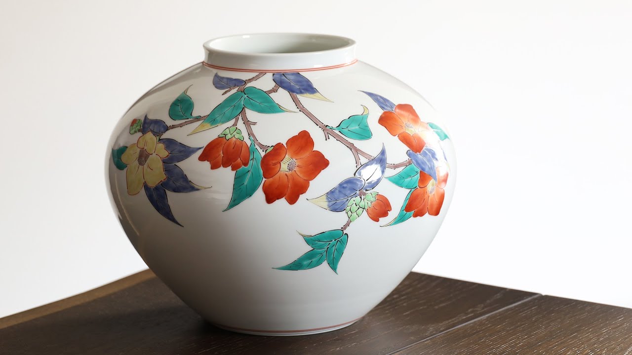 今右衛門作 染錦 芝桜紋 花瓶 今右衛門作 染錦 芝桜紋 花瓶 2025年最新