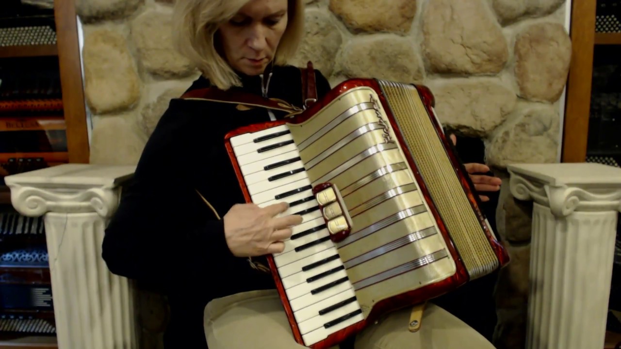 7429 - Red Hohner Concerto II Piano Accordion MM 34 72 $999 - YouTube