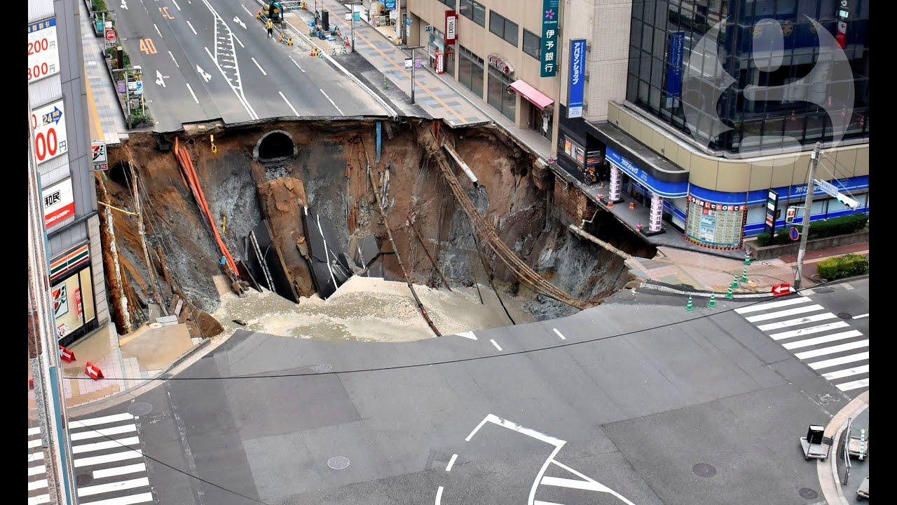 陥没孔/Sinkhole LEA 陥没孔/Sinkhole》[LEA] 黒C | 日本最大級 MTG