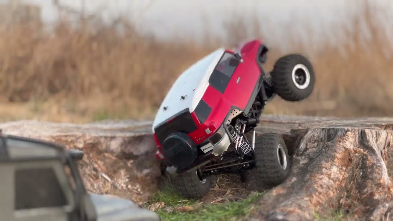 タミヤCR-01 ランクル40 ・FJクルーザー・TRX-4 Defender - YouTube