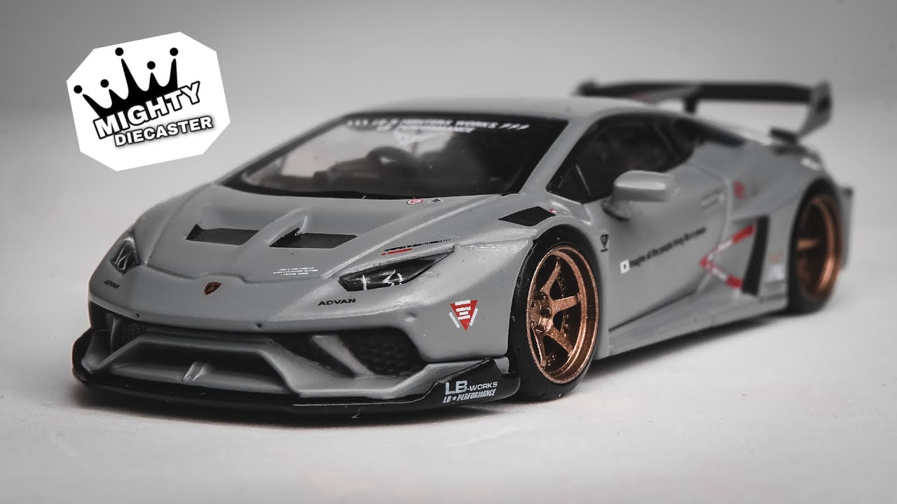 MiNiGTリバティウォーク ウラカン オートサロン数量限定 MC60-WH