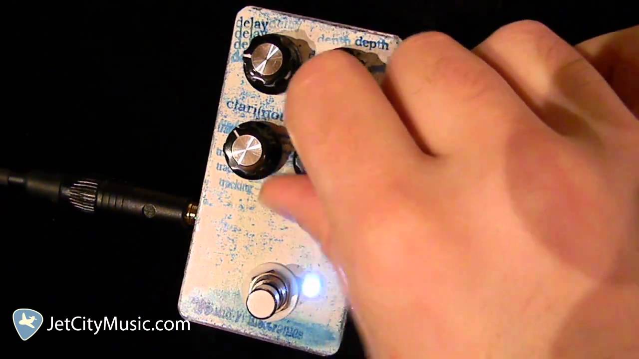 Mid-Fi Clari(Not) Modulation Delay - YouTube