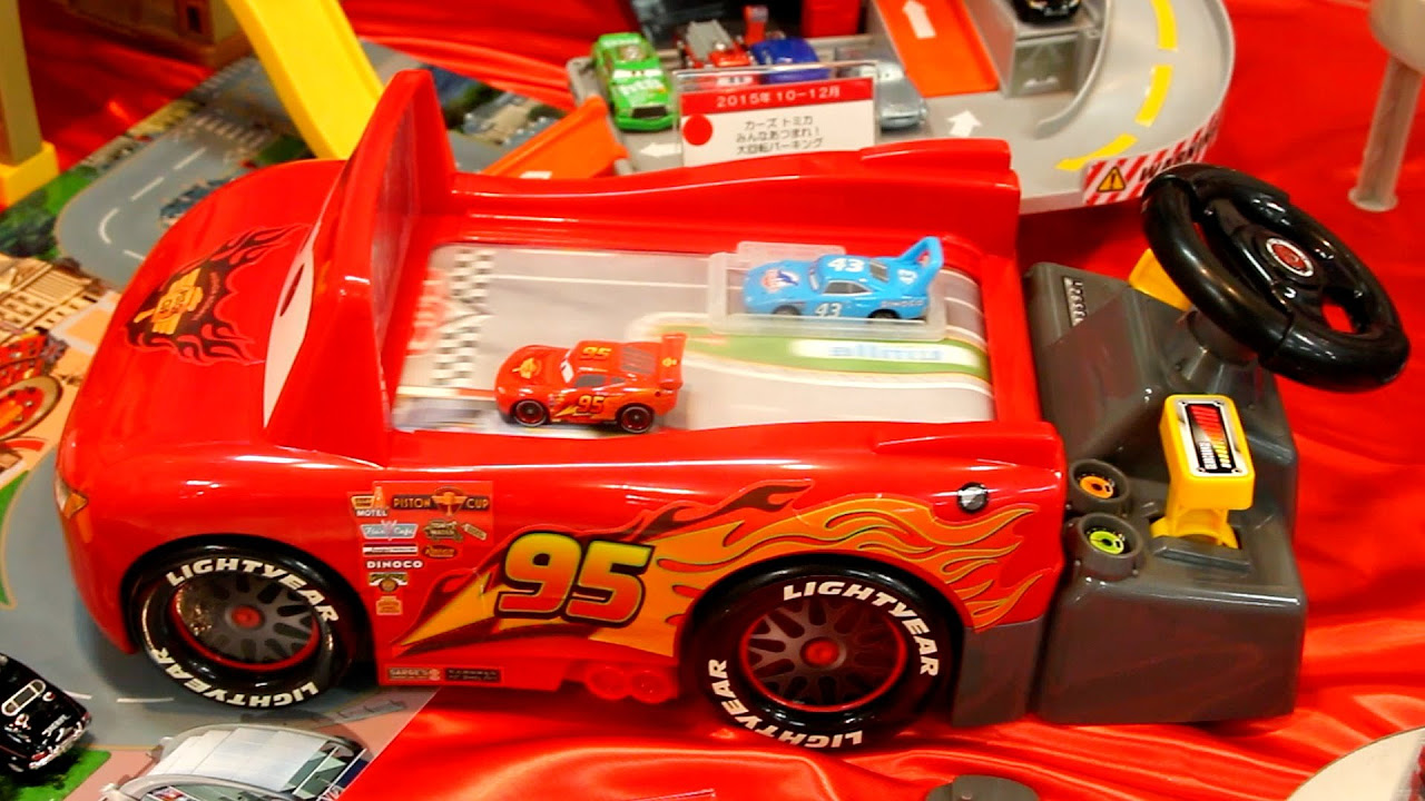 ディズニー レースでおいこせ! カーズトミカ ドライビング